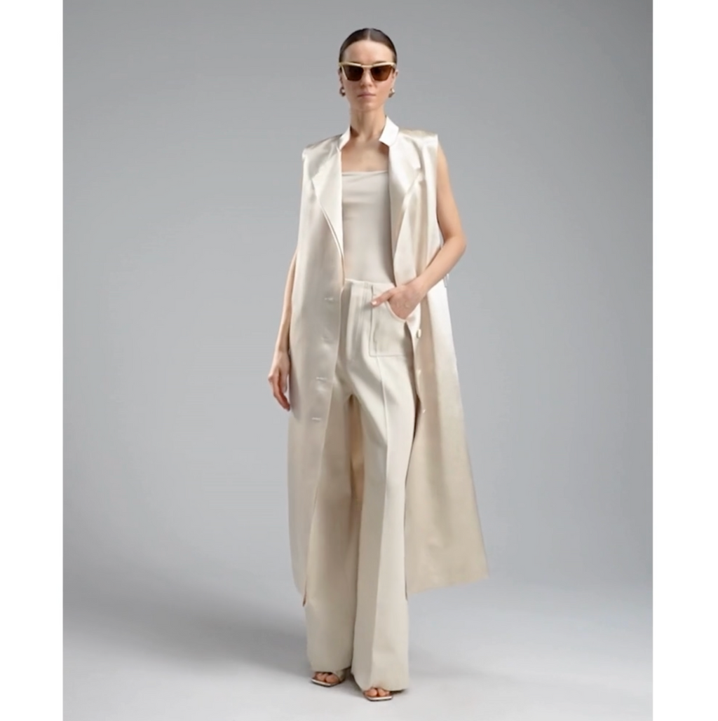 Philosophy di Lorenzo Serafini Longline Duchesse Satin Waistcoat in Ivory with double-breasted closure and notch lapels, international luxury tailoring at Riada Concept Australia