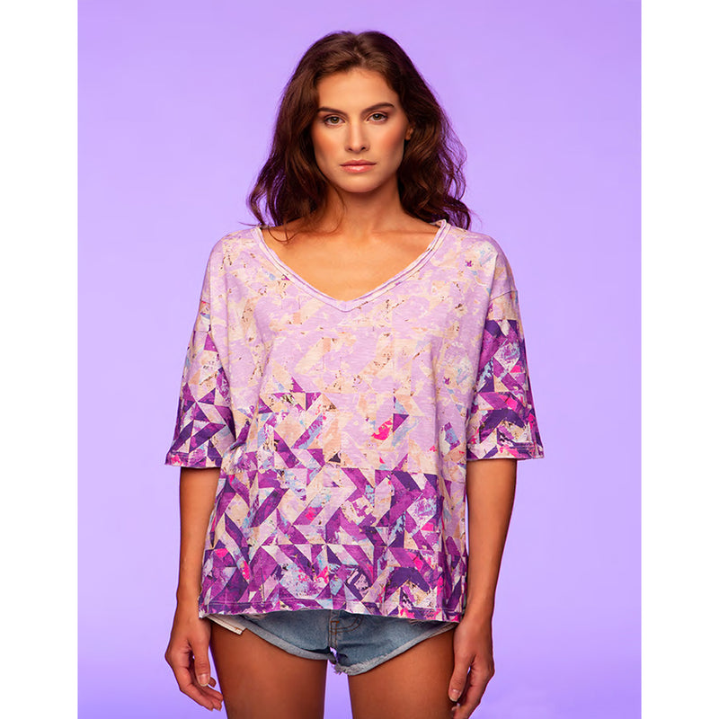 Boxy V Neck Linen/Cotton Print Tee in Lilac Mars